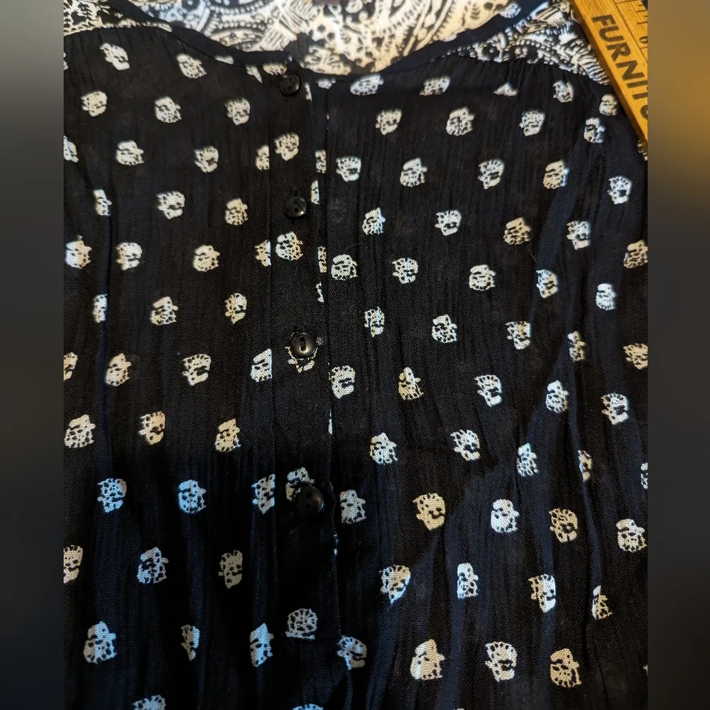 Massini rayon blouse black print size small - Picture 6 of 8